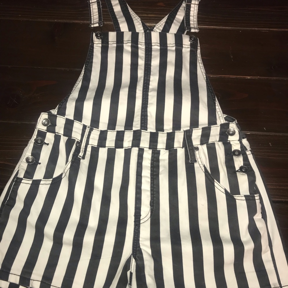 Woman’s black and white short overalls